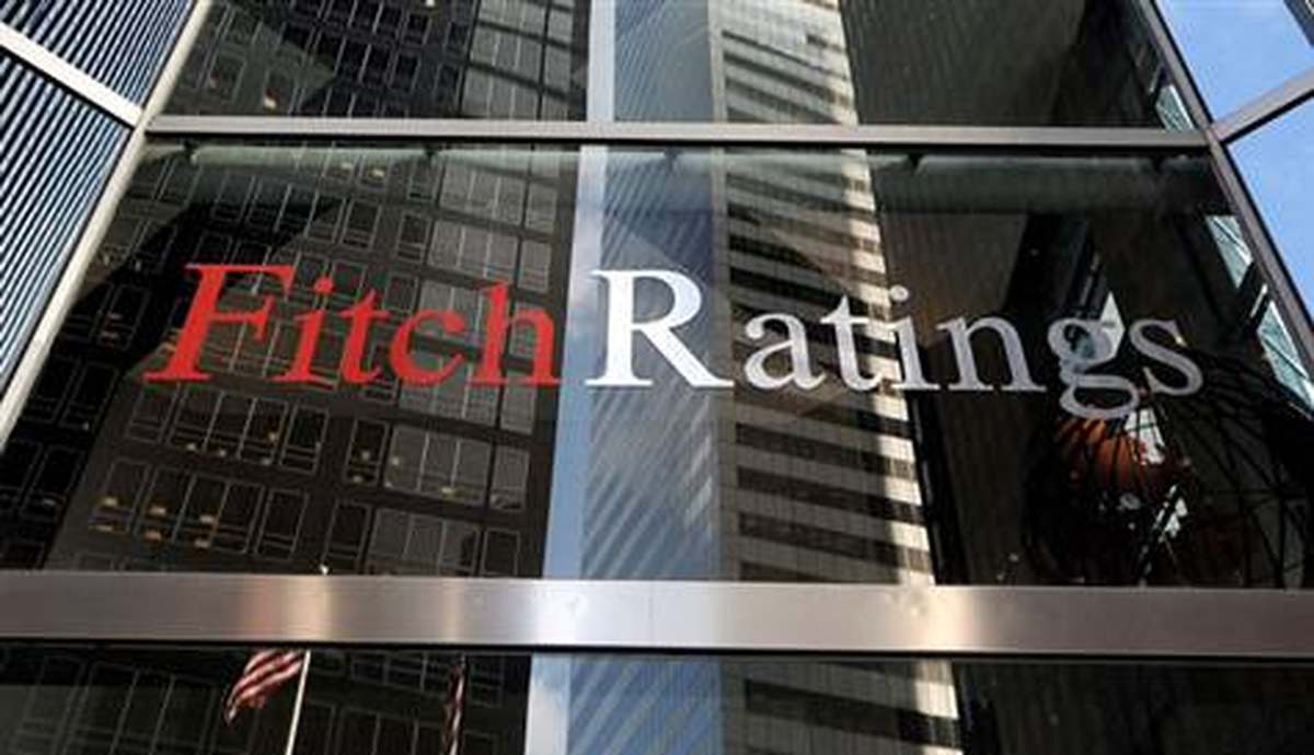 Fitch: "İran\'a Yaptırımlar Hafifletilirse Petrol Fiyatları Düşebilir"