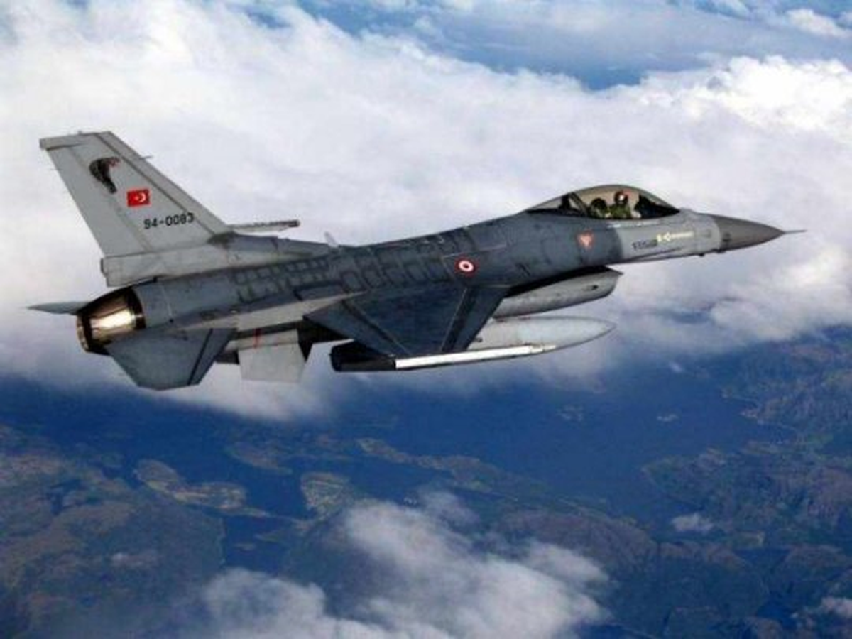 F-16'lar Karadeniz Açıklarında Rus Askeri Uçağını Önledi