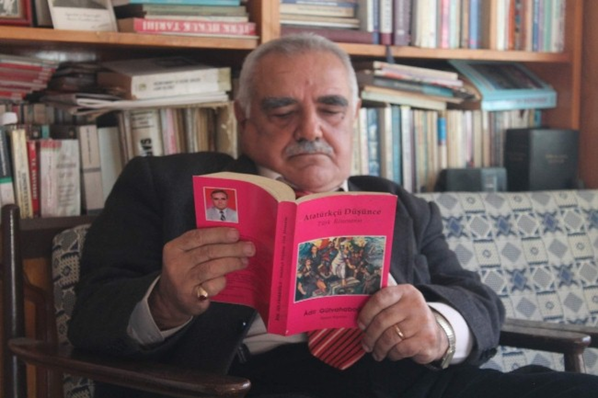 Gülvahapoğlu Tüm Eserlerini Tek Kitapta Toplayacak