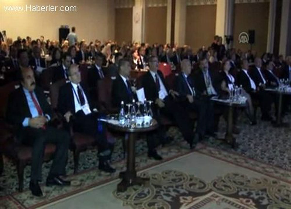 Haşim Kılıç Müfredatta felsefe ve sosyoloji derslerinin olması