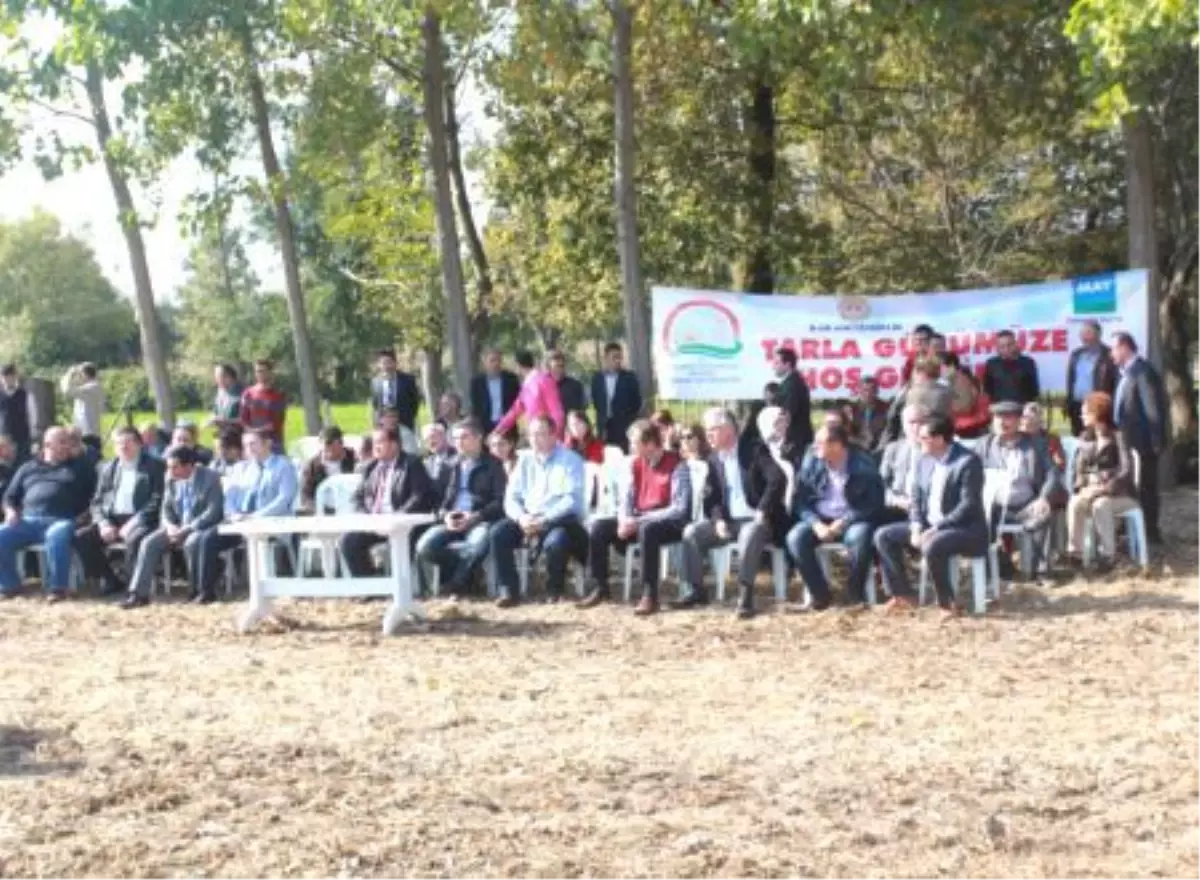 Karakulak Köyünde 'Tarla Günü' Düzenlendi