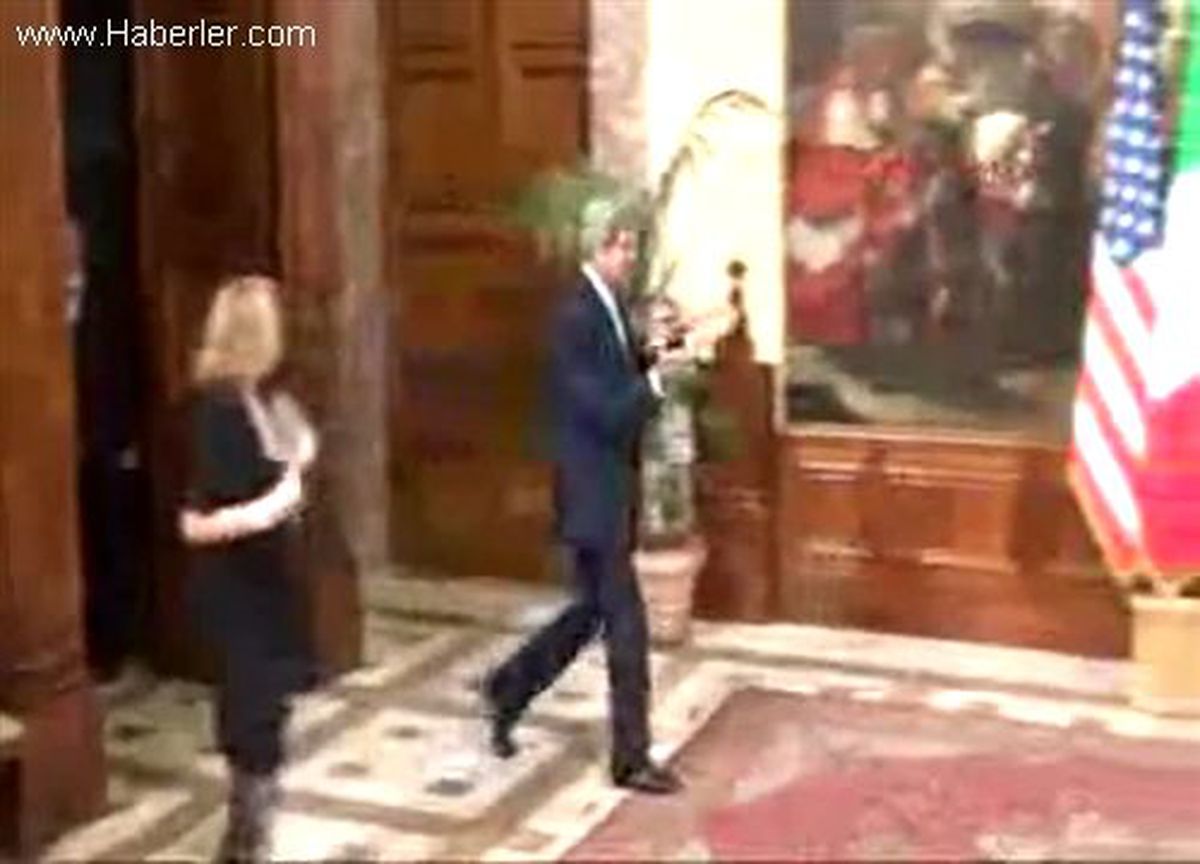 Kerry Roma\'da İtalya Başbakanı ve Dışişleri Bakanı ile Görüştü