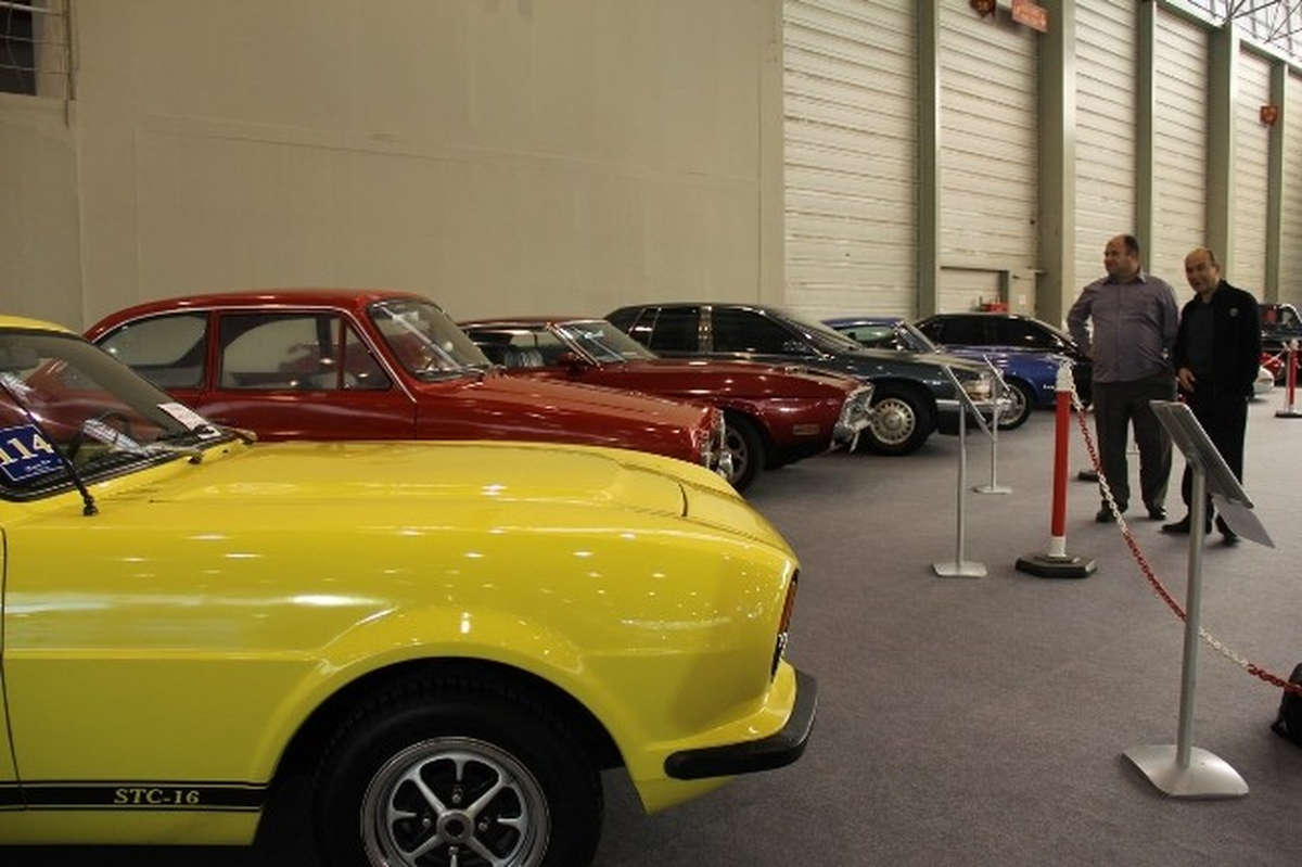 Klasik Otomobiller İzmir Autoshow'da