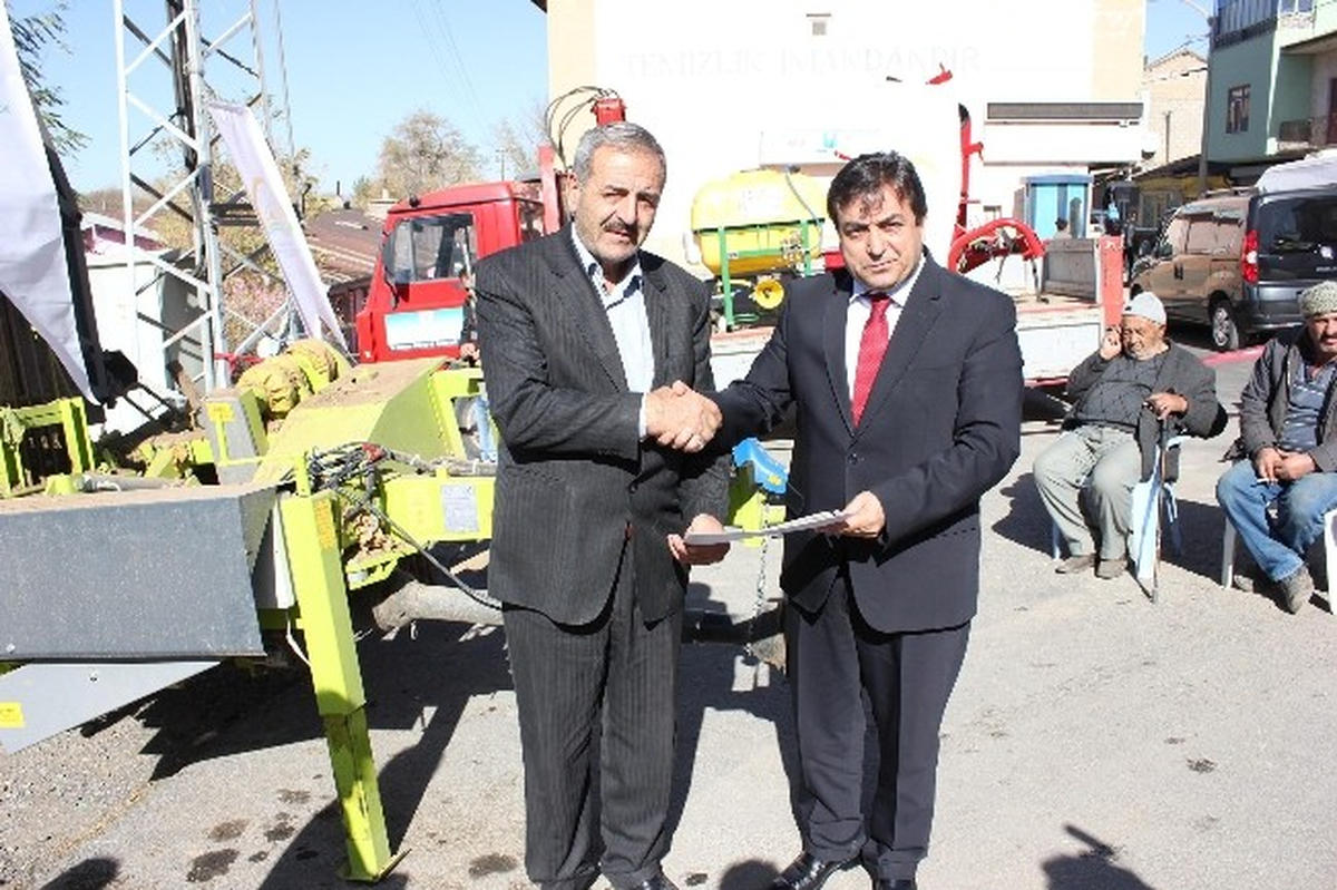 Mercanlı Çiftçilere Makine ve Ekipman Desteği