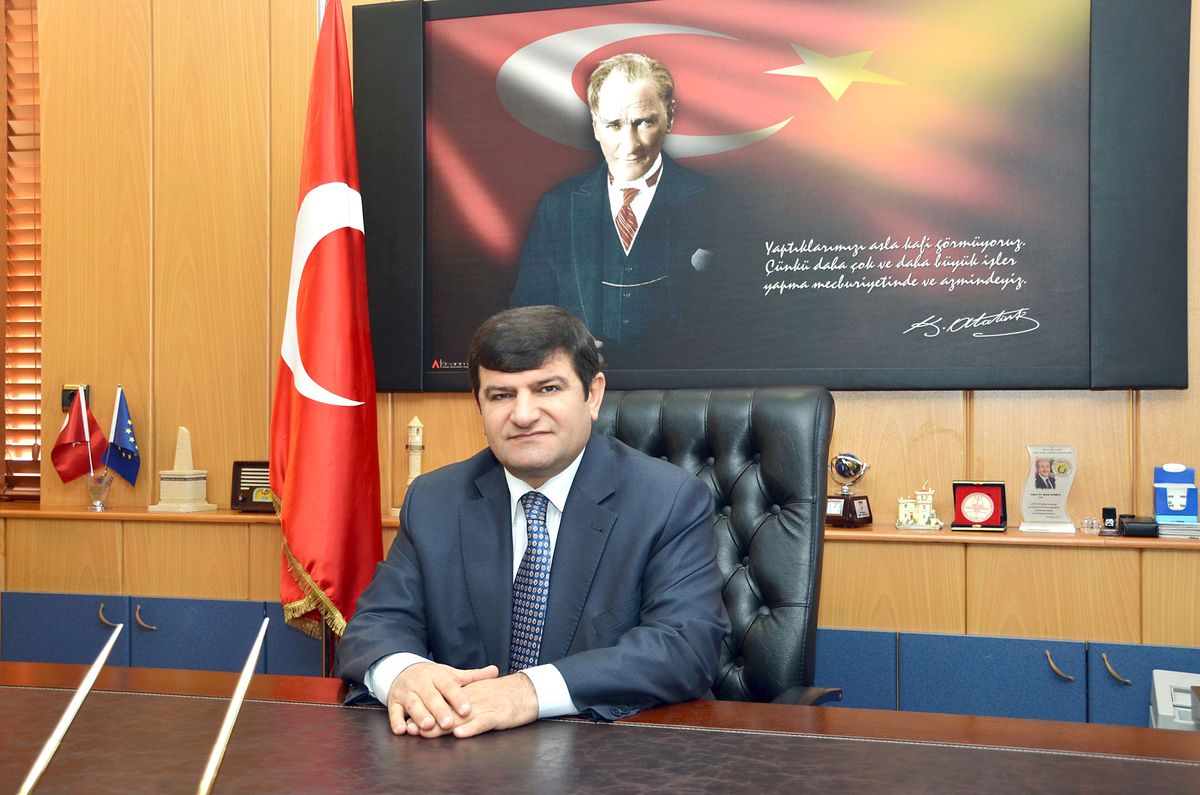 MHP Ankara Milletvekili Yeniçeri, Vali Mayda\'yı Ziyaret Etti