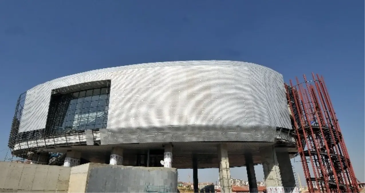 Neşet Ertaş Sanat ve Gösteri Merkezi Kapılarını Açmaya Hazırlanıyor