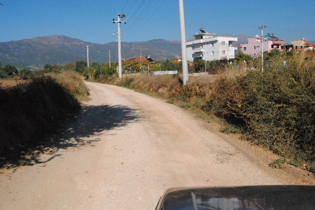 Ödemiş Kuvvetli Mahallesi Asfalt Yol İstiyor