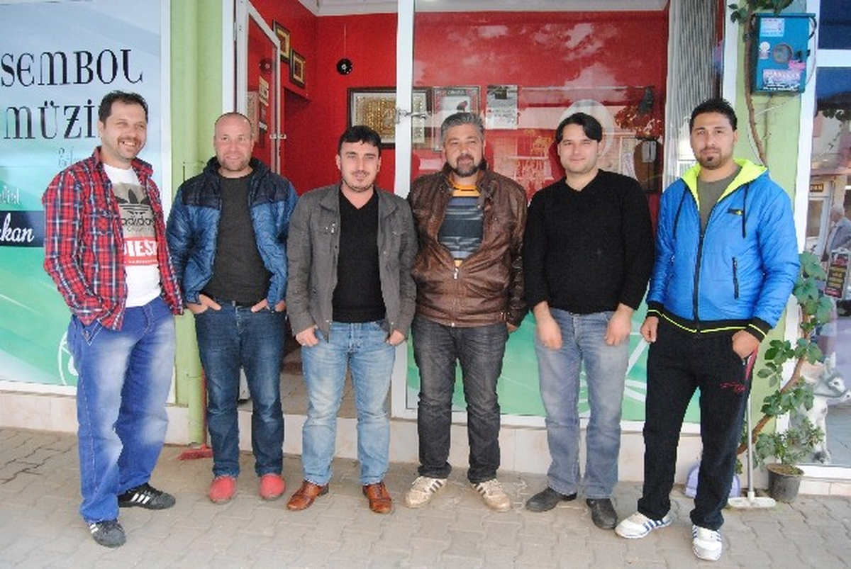 Ödemişli Müzisyenler Okul Bahçelerinin Merasimlere Açılmasını İstiyor