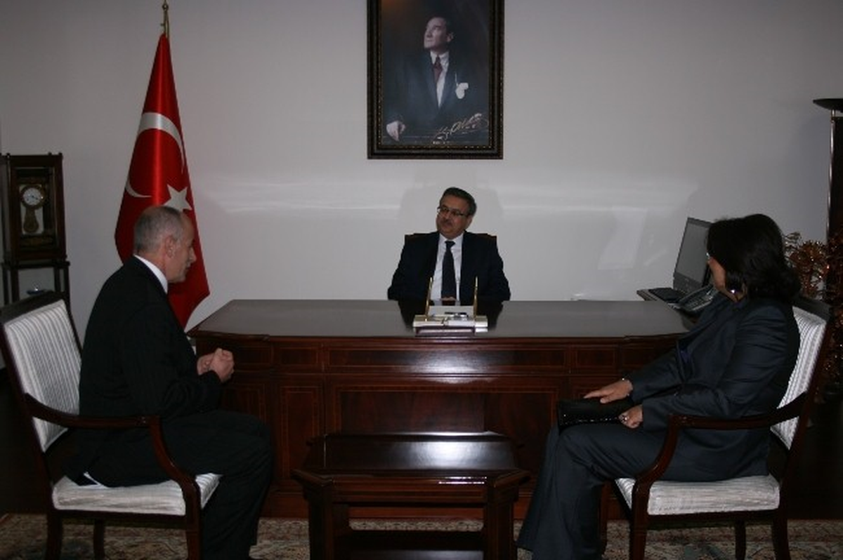 PTT\'den, Vali Ali İhsan Su\'ya 173. Yıldönümü Ziyareti
