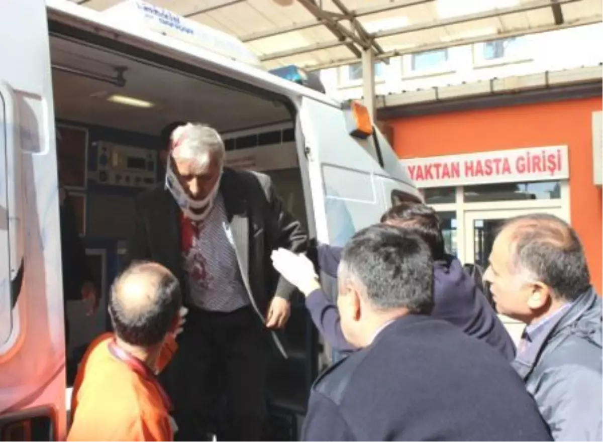 Samsun\'da Minibüs Devrildi: 7 Yaralı