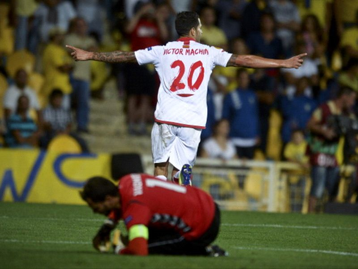 Sevilla Çek Deplasmanında