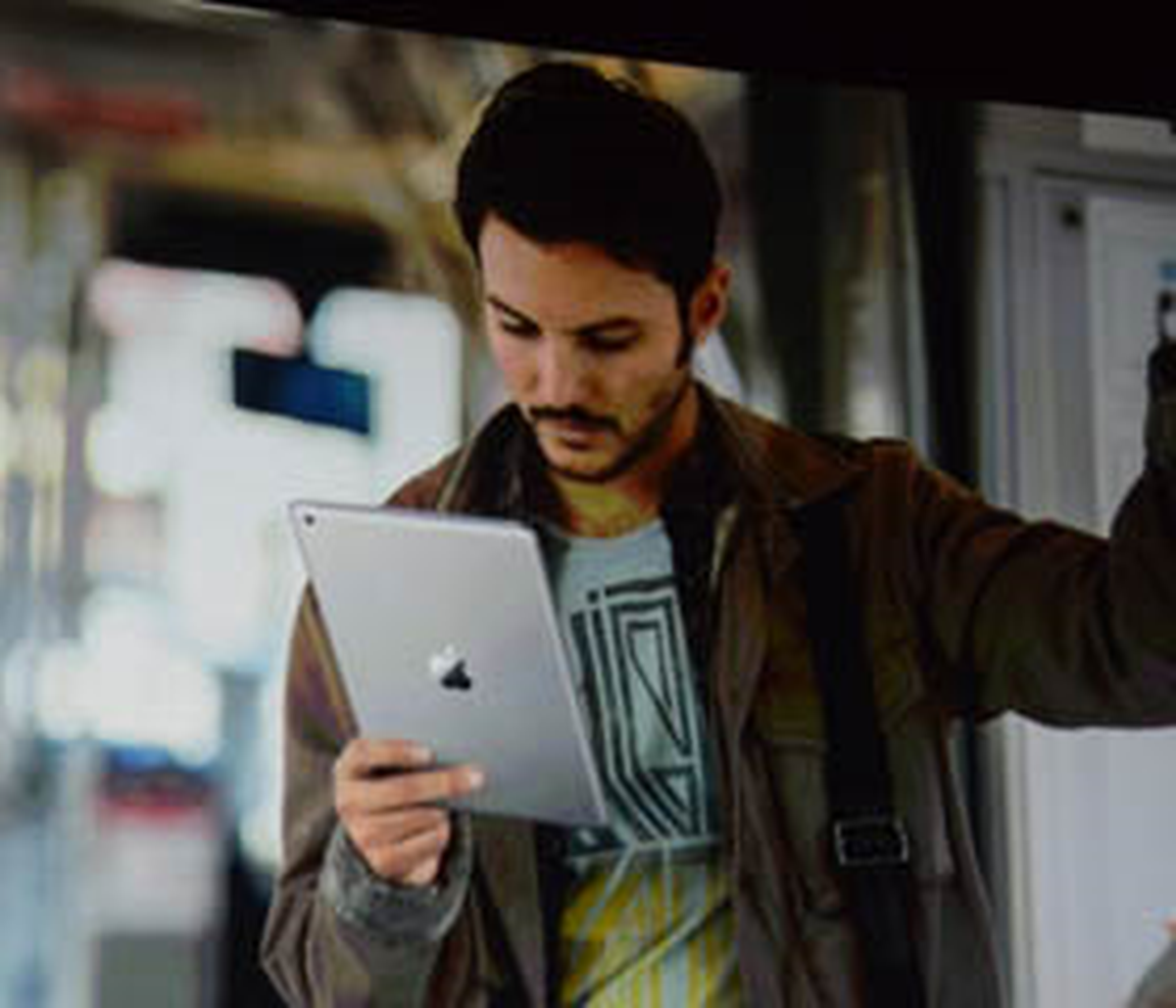 Tabletlerin Şahı İsim Değiştirdi. İşte İpad Air!