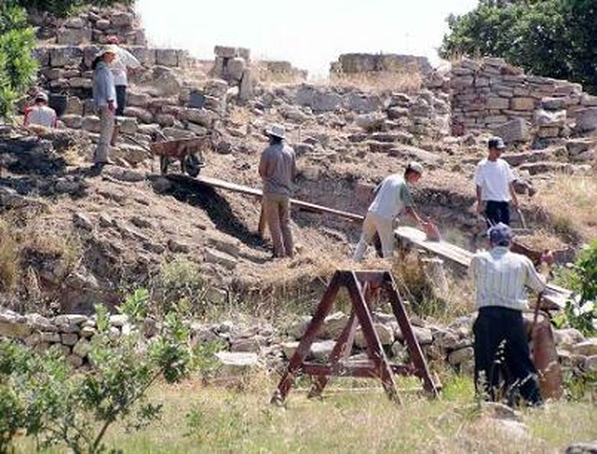 Troia Antik Kenti\'nde Kazı Çalışmaları Başlıyor