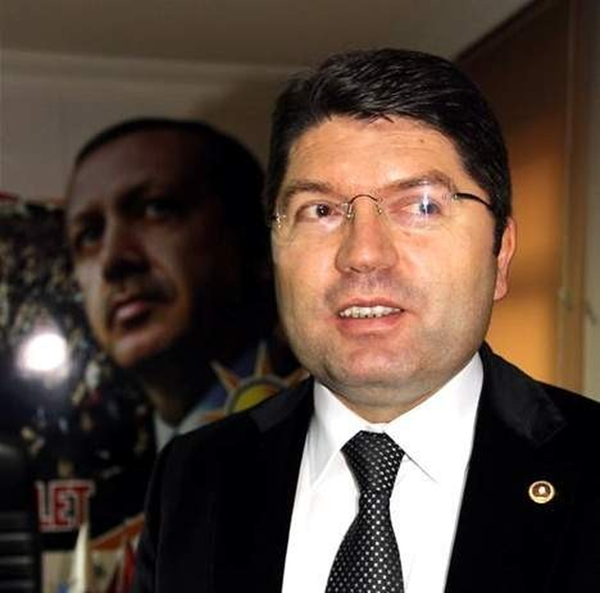 Tunç, Abdipaşa Lise ve Spor Salonunda İncelemelerde Bulundu