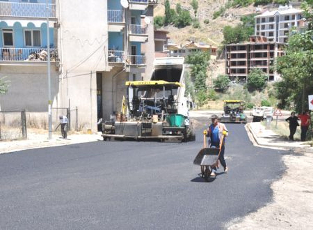 Tunceli\'de Altyapı ve Yol Çalışmaları