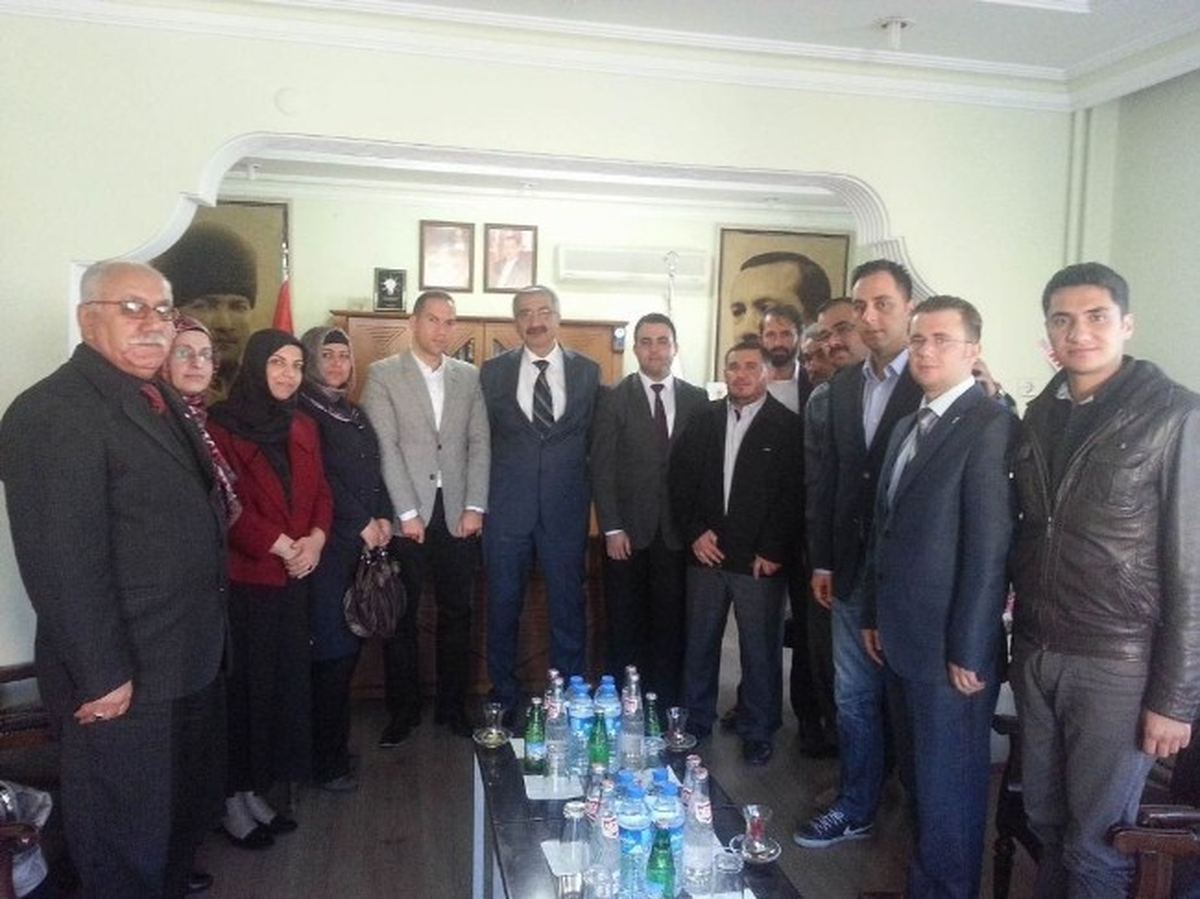 Vali Kılıç\'tan AK Parti\'ye Ziyaret