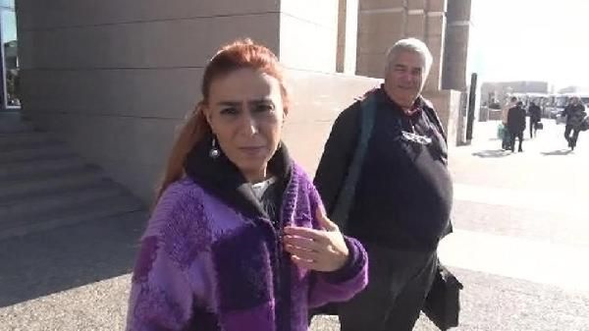 Yıldız Tilbe\'den "Facebook" Şikayeti