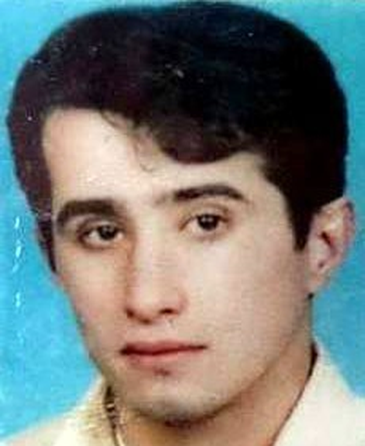 Amcasının Kızını Kafasına Taşla Vurarak Öldürdü