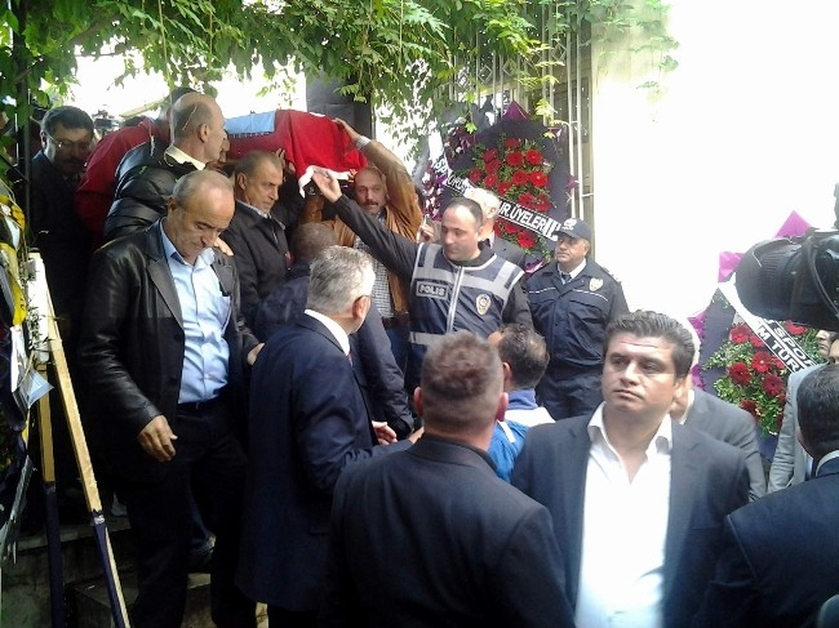 1461 Trabzon Teknik Direktörü Kadir Özcan Son Yolculuğuna Uğurlandı