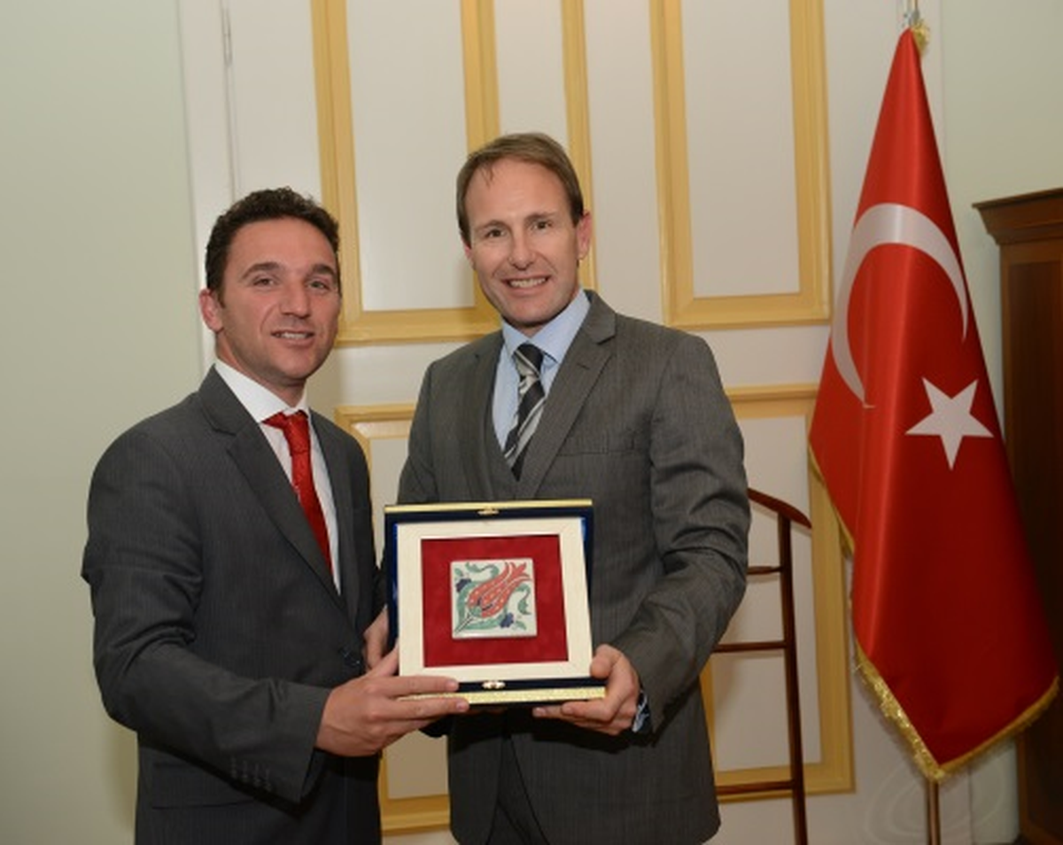 Ataşe Lıno Strangis, Bursa\'nın İpekböceği Projesini Övdü