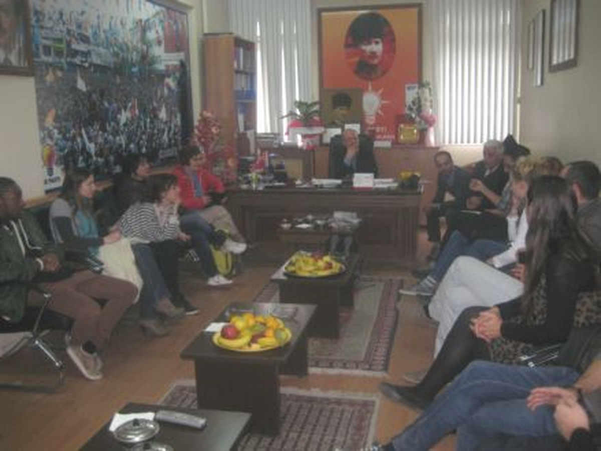 Avrupalı Gençlerden AK Parti\'ye Ziyaret
