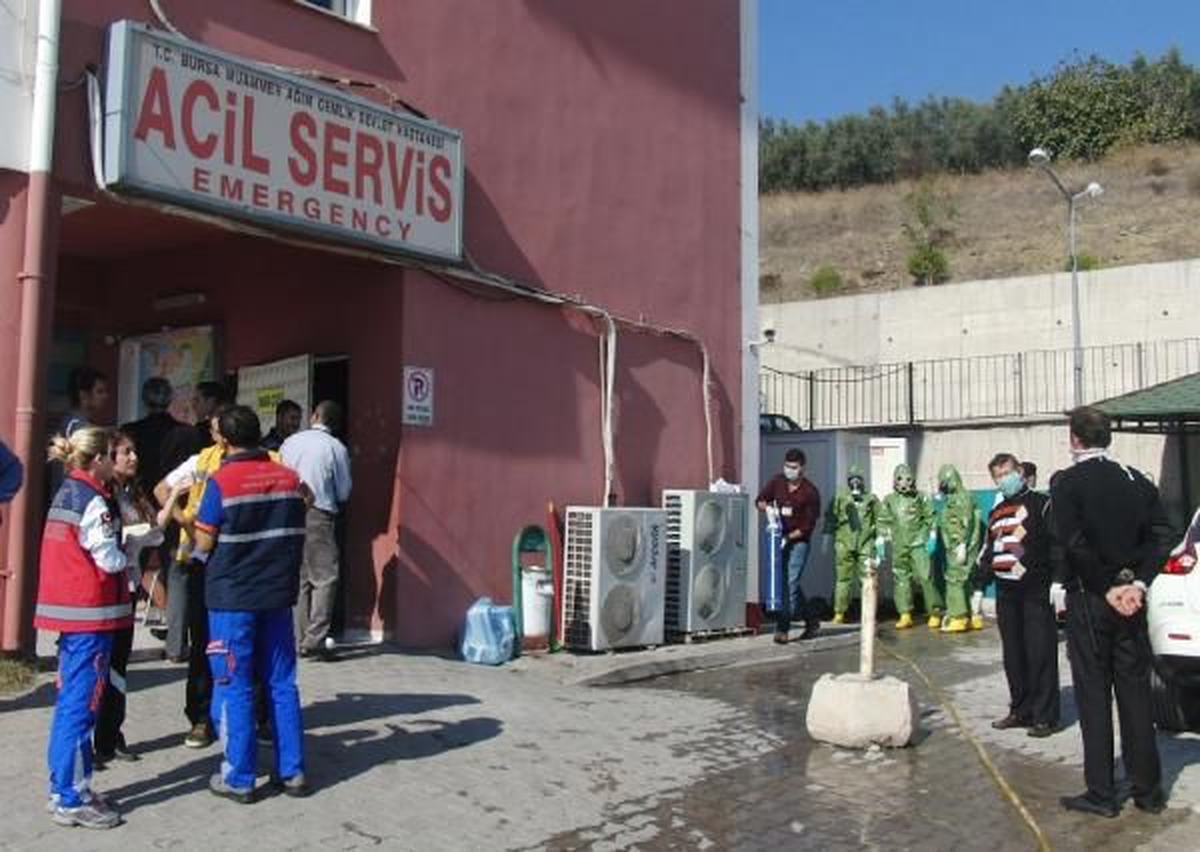 Azot tankında bakım yapan işçiler, fenalaştı