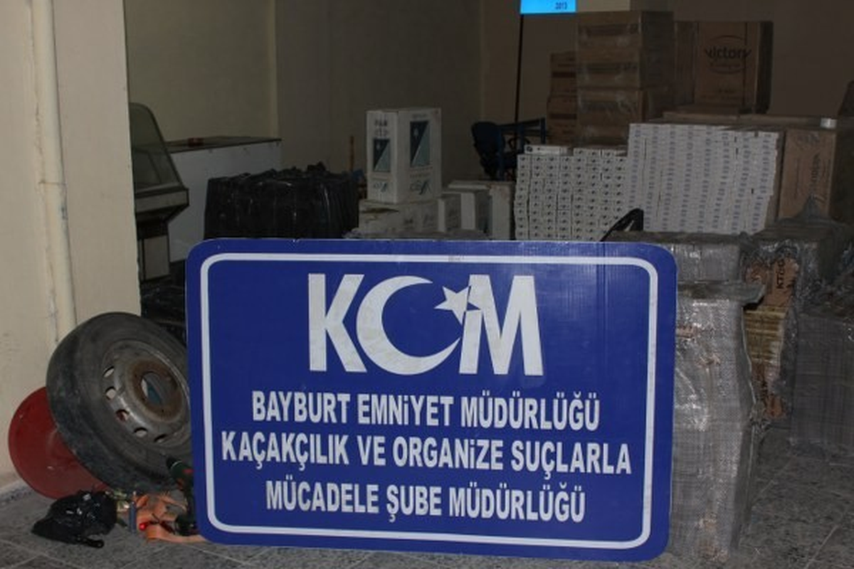 Bayburt\'ta 54 Bin 970 Paket Kaçak Sigara Ele Geçirildi
