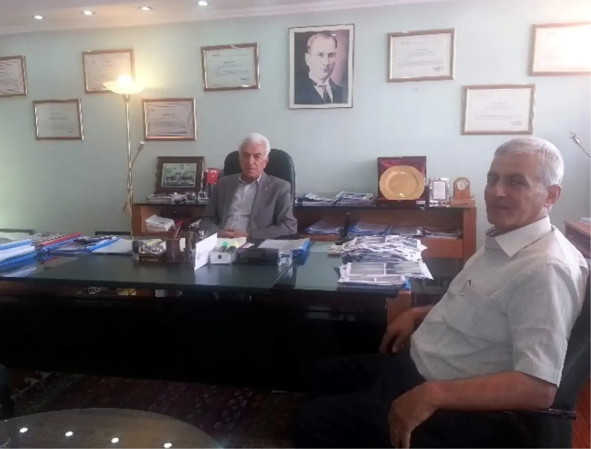 Besnili İşadamı İbrahim Tuğsuz\'dan Besni Spor\'a Yardım