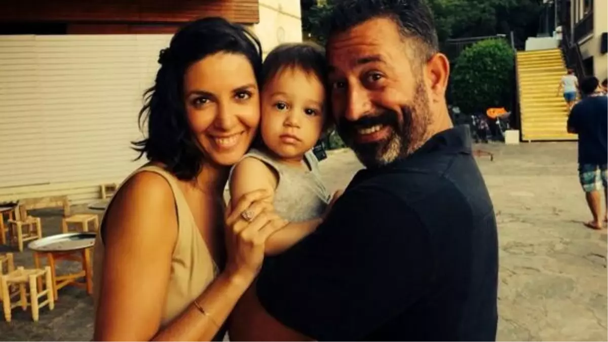 Cem Yılmaz Twitter Hesabını Satılığa Çıkardı