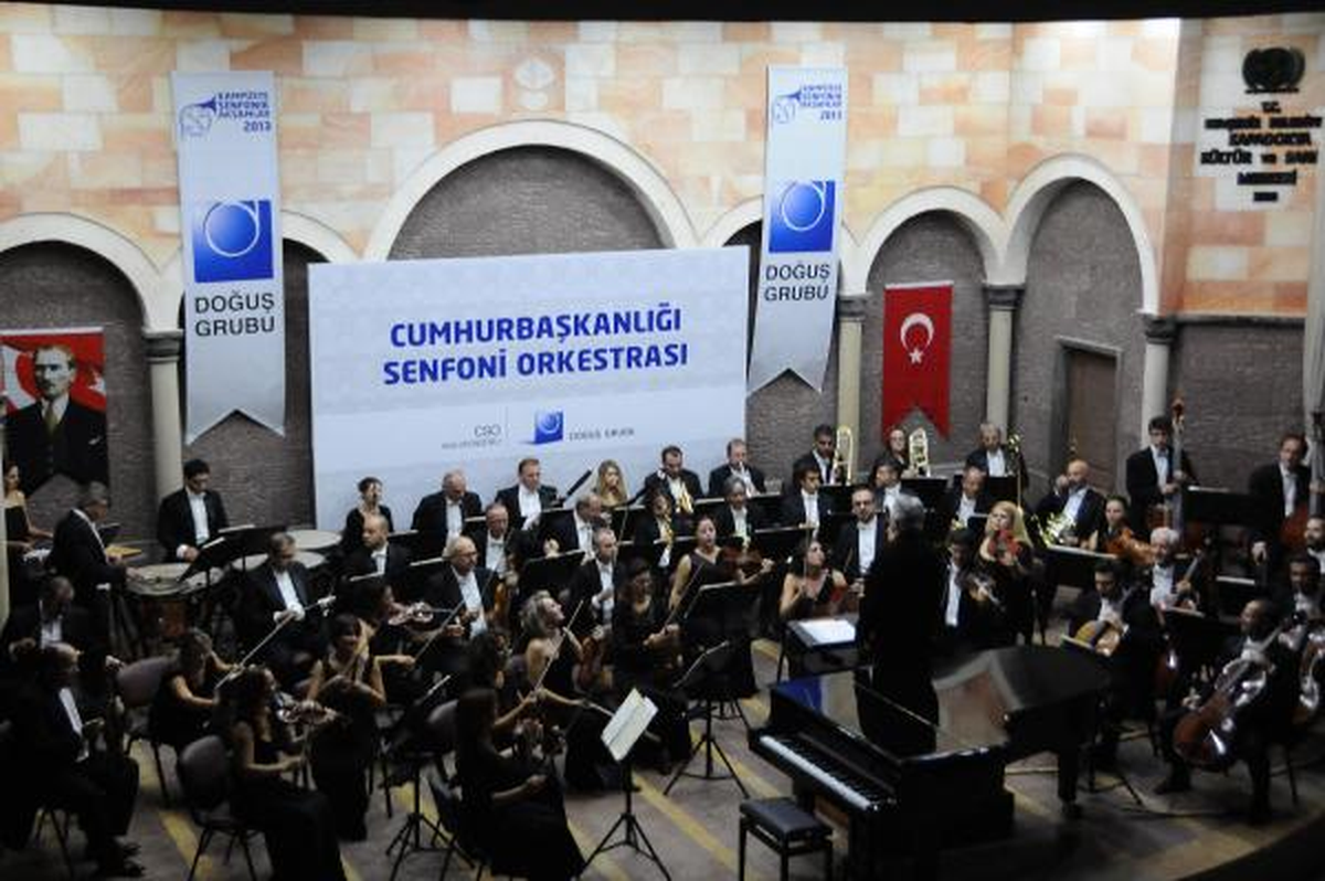 Cumhurbaşkanlığı Senfoni Orkestrası Nevşehir\'de Konser Verdi