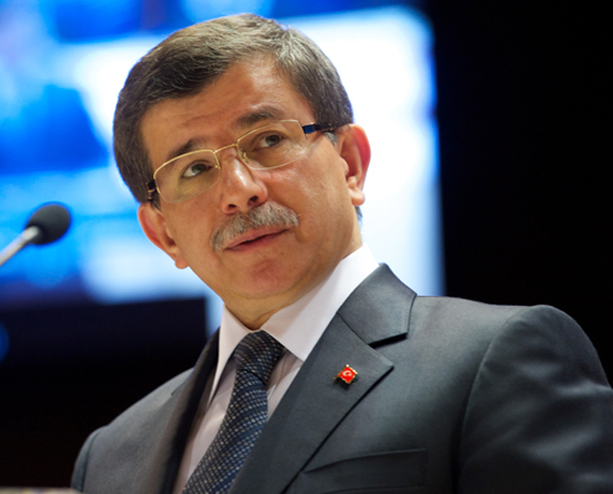 Dışişleri Bakanı Davutoğlu Kuveyt\'te