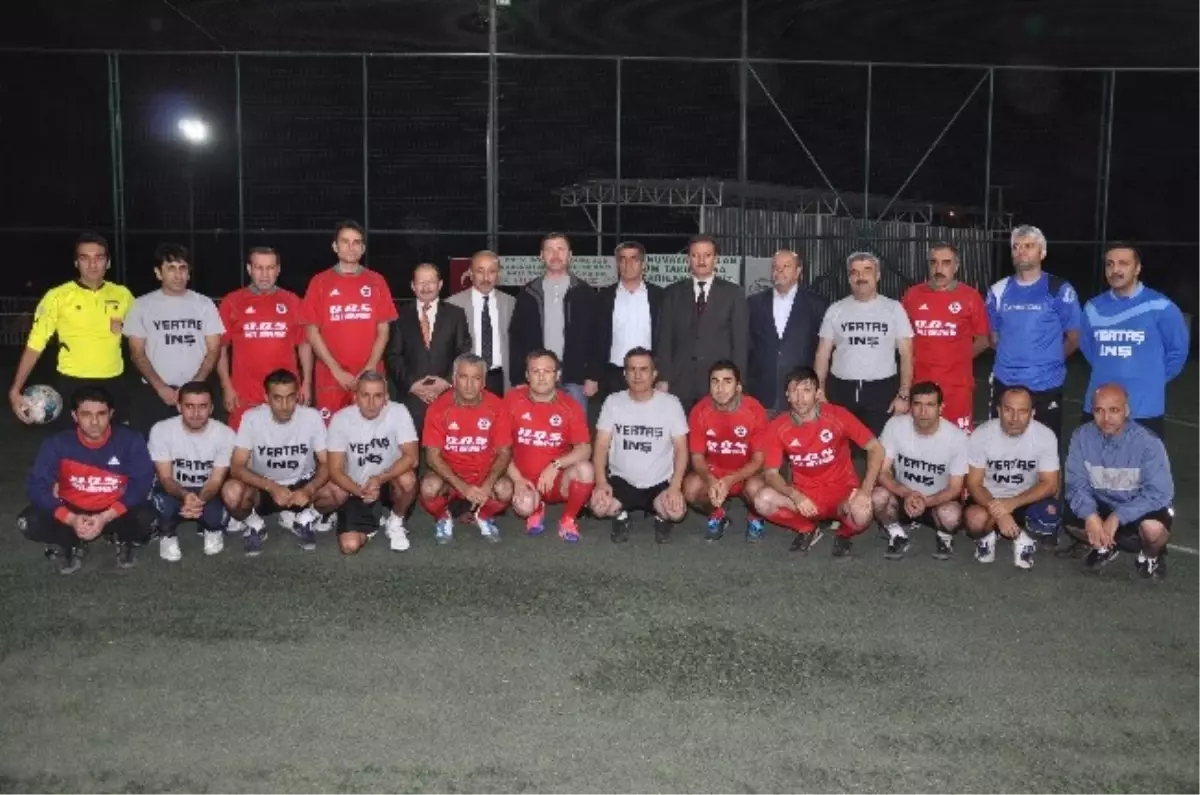 Diyarbakır\'da DSİ Halı Saha Turnuvası Başladı