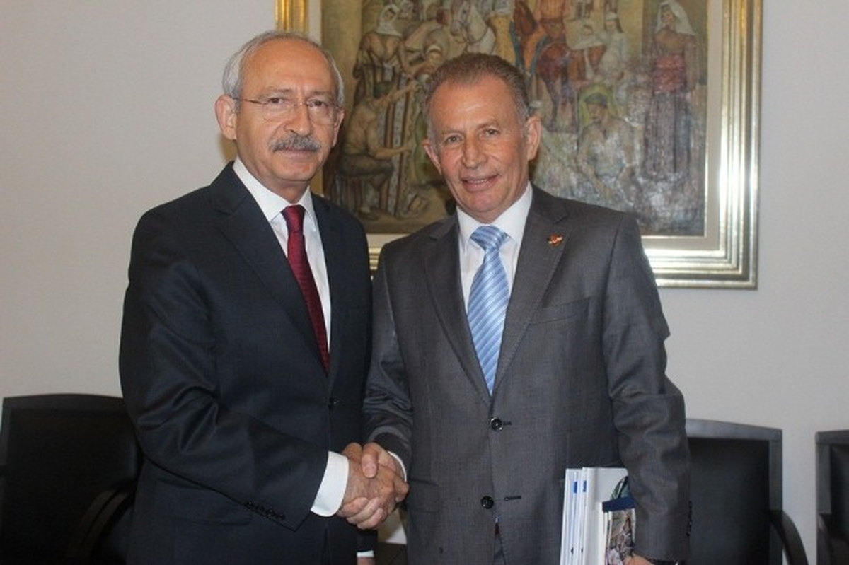 Hüseyin Aslan Resmen CHP'de