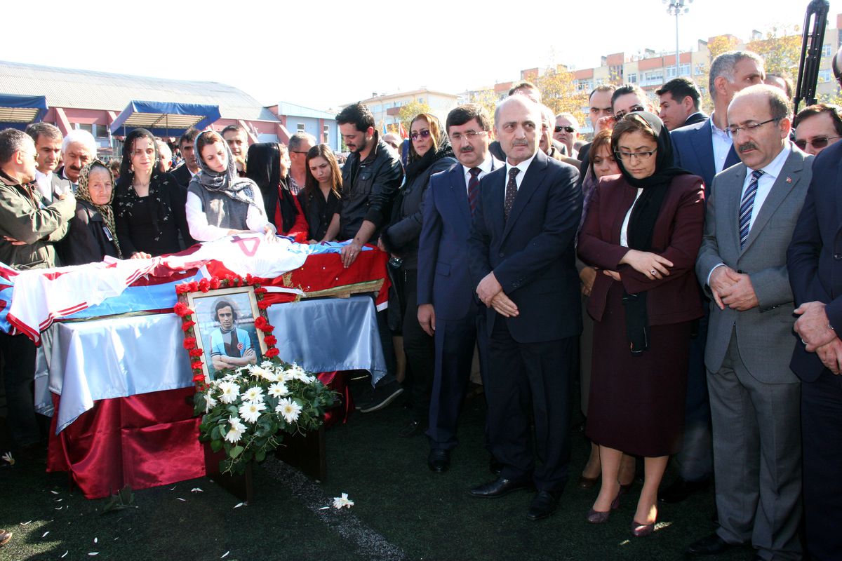 1461 Trabzon Teknik Direktörü Özcan\'ın Vefatı
