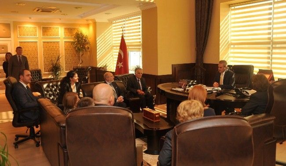 Kbü Rektörü Uysal\'a Ziyaret
