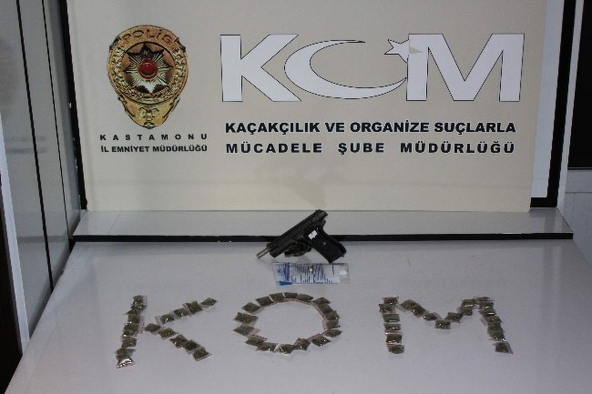 KOM Ekipleri, Zehir Tacirlerine Geçit Vermedi