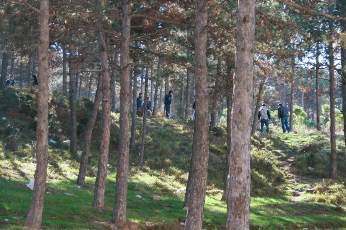 Maltepe ve Sultangazi\'de Mühimmat Kazısı