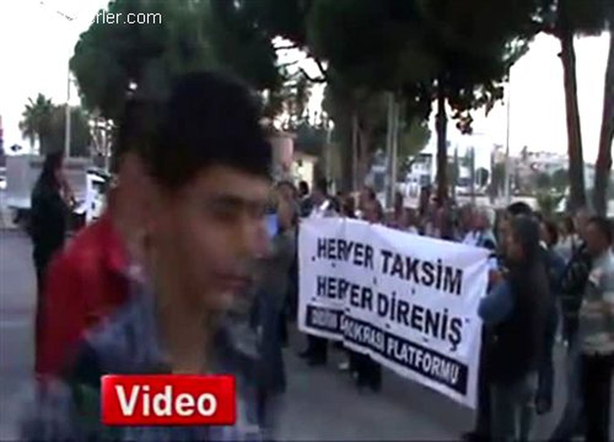 ODTÜ"Ye Destek Eylemine Yoldan Geçen Tepki Gösterdi