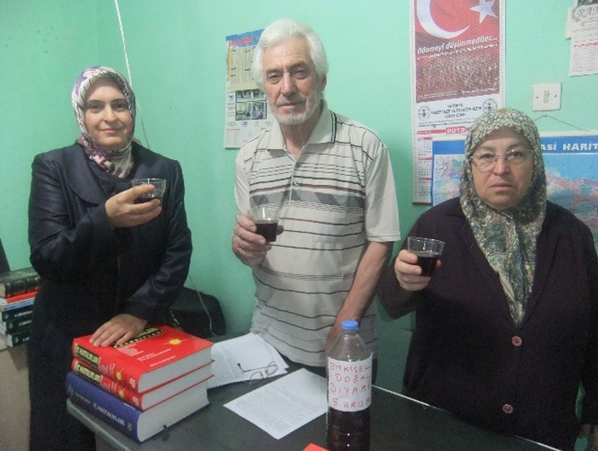 (Özel Haber) Diyabeti İyileştirdiği İddia Edilen Bitkisel Şurup İmal Etti
