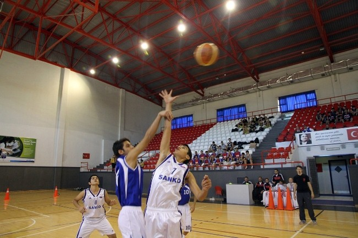 Özel Sanko Okulları\'ndan \'Genç Erkekler Basketbol Turnuvası\'