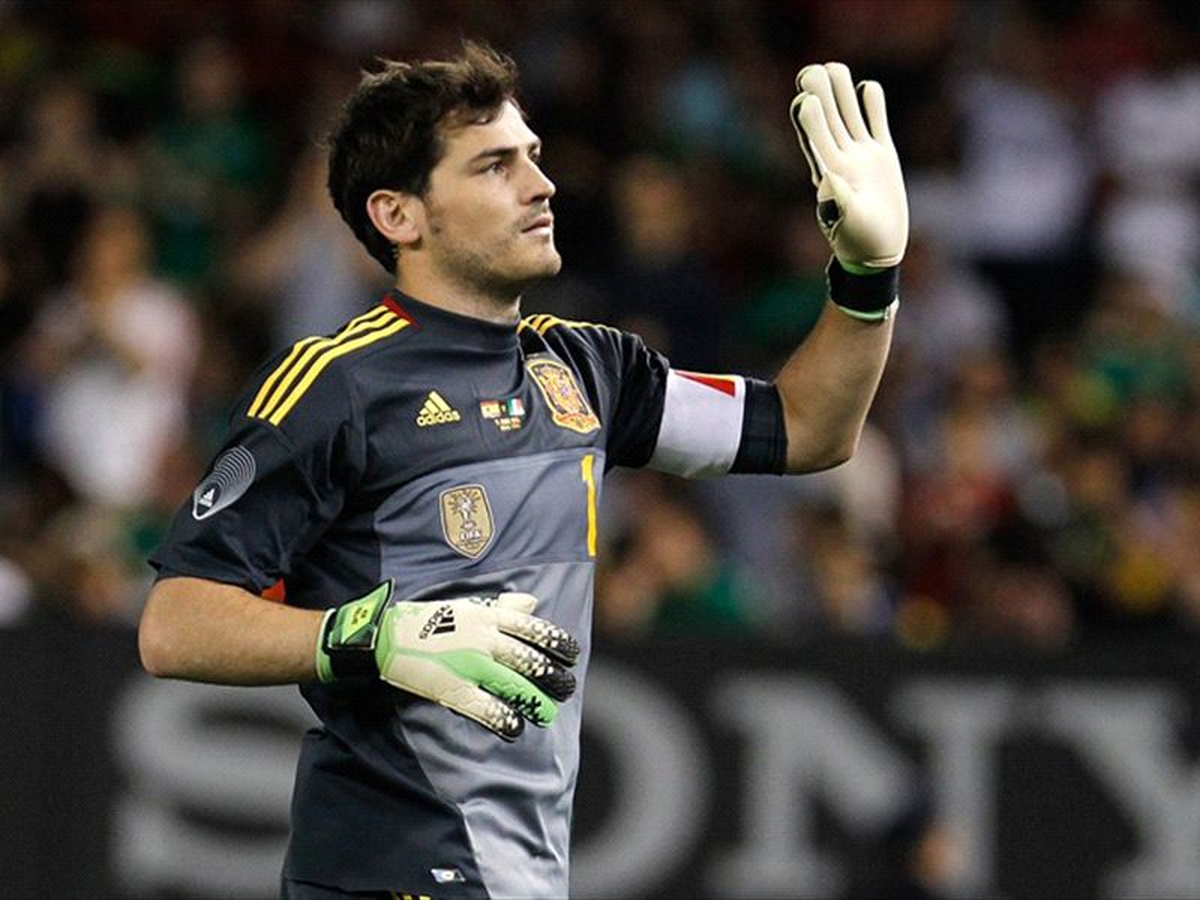 Rekor Casillas\'ın İşi