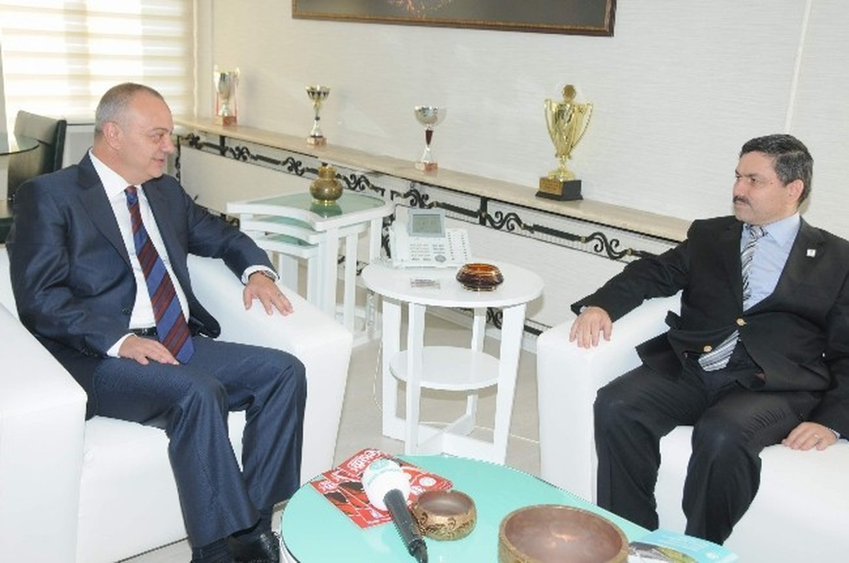Rektör Pakdemirli\'den Başkan Ergün\'e Ziyaret