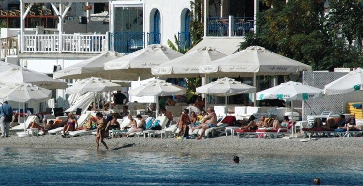\'Sarı Yaz\' Turistlerinin Yüzünü Güldürdü