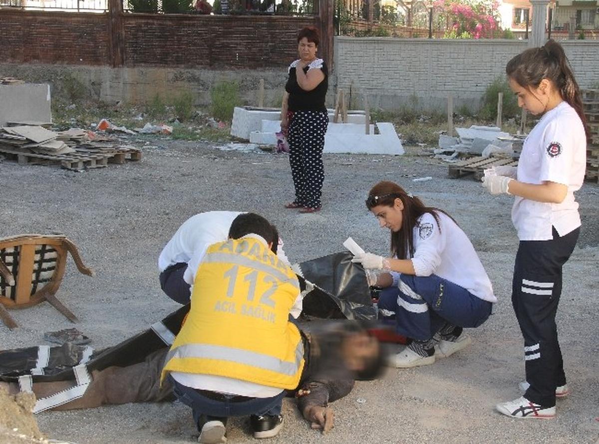Sıva Yaparken 8. Kattan Düşerek Hayatını Kaybetti