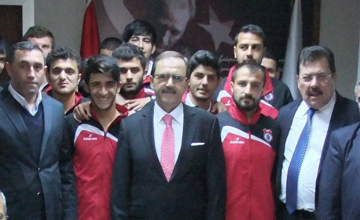 Sporculardan Başkan Şahin\'e Destek
