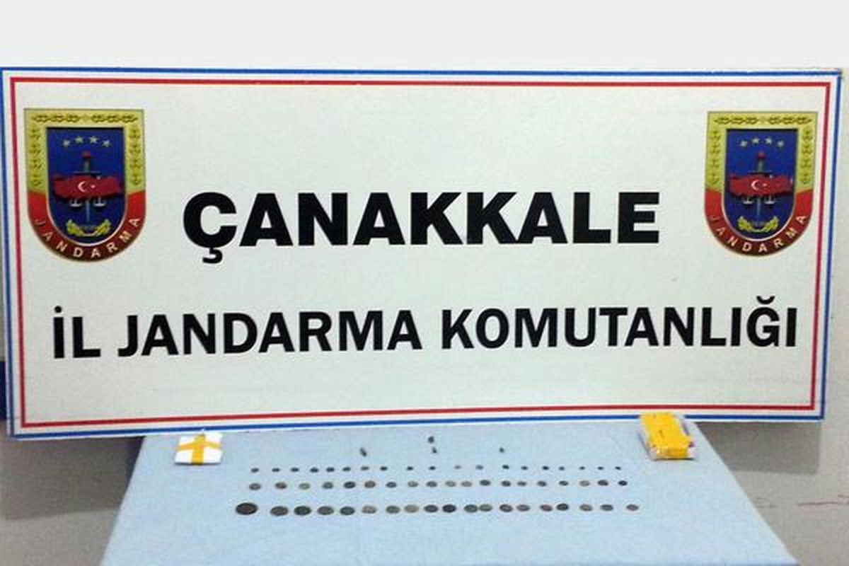 Tarihi Eserleri Satamadan Yakalandılar