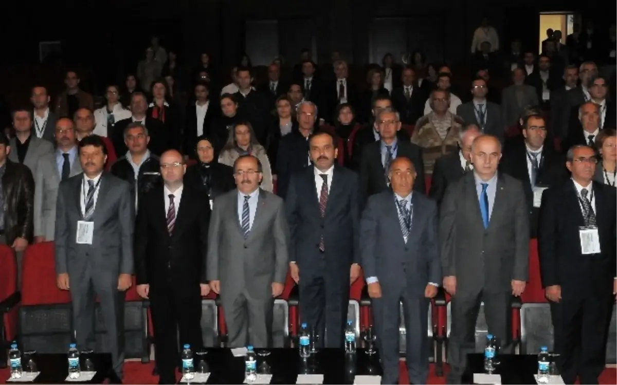 Trabzon\'da \'Taşkın ve Heyelan Sempozyumu\' Düzenlendi