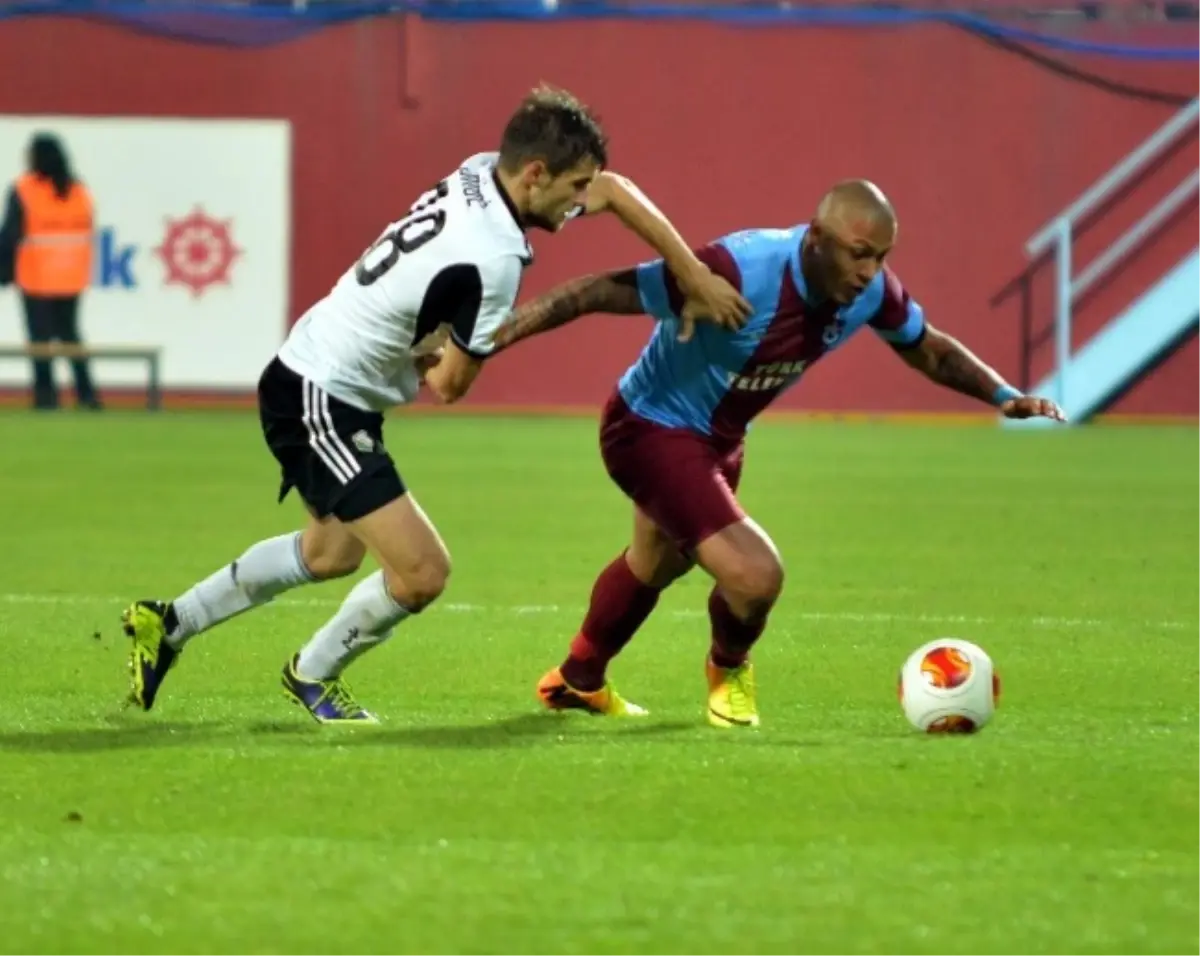 Trabzonspor Aldığı 7 Puanla Liderliğe Yükseldi