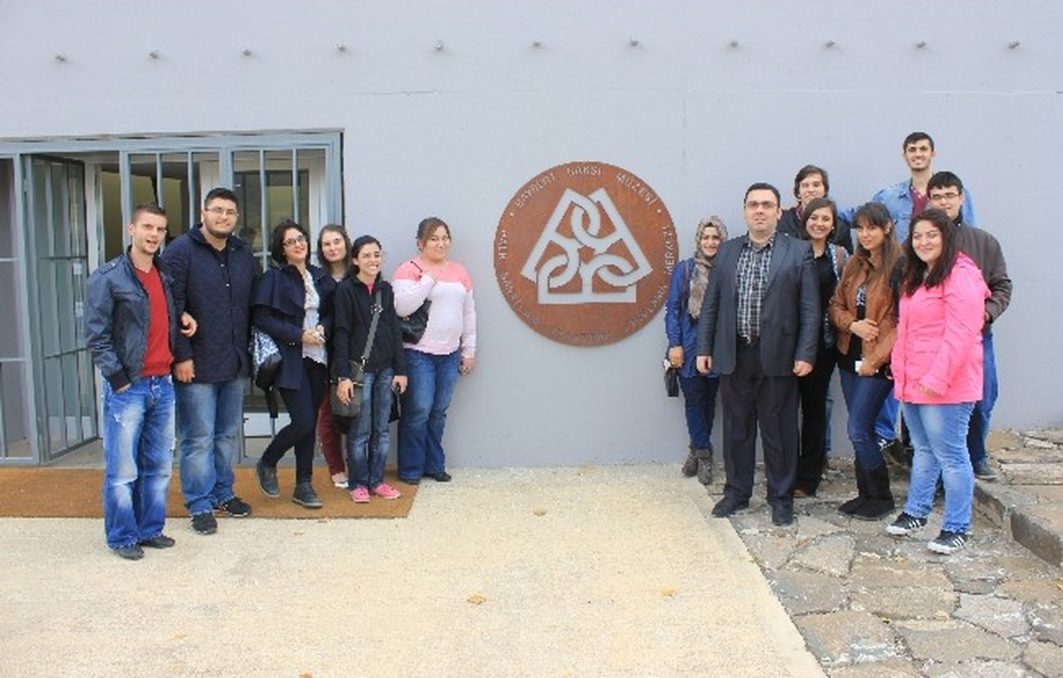 Avrasya Üniversitesi Öğrencileri Baksı Müzesini Ziyaret Etti