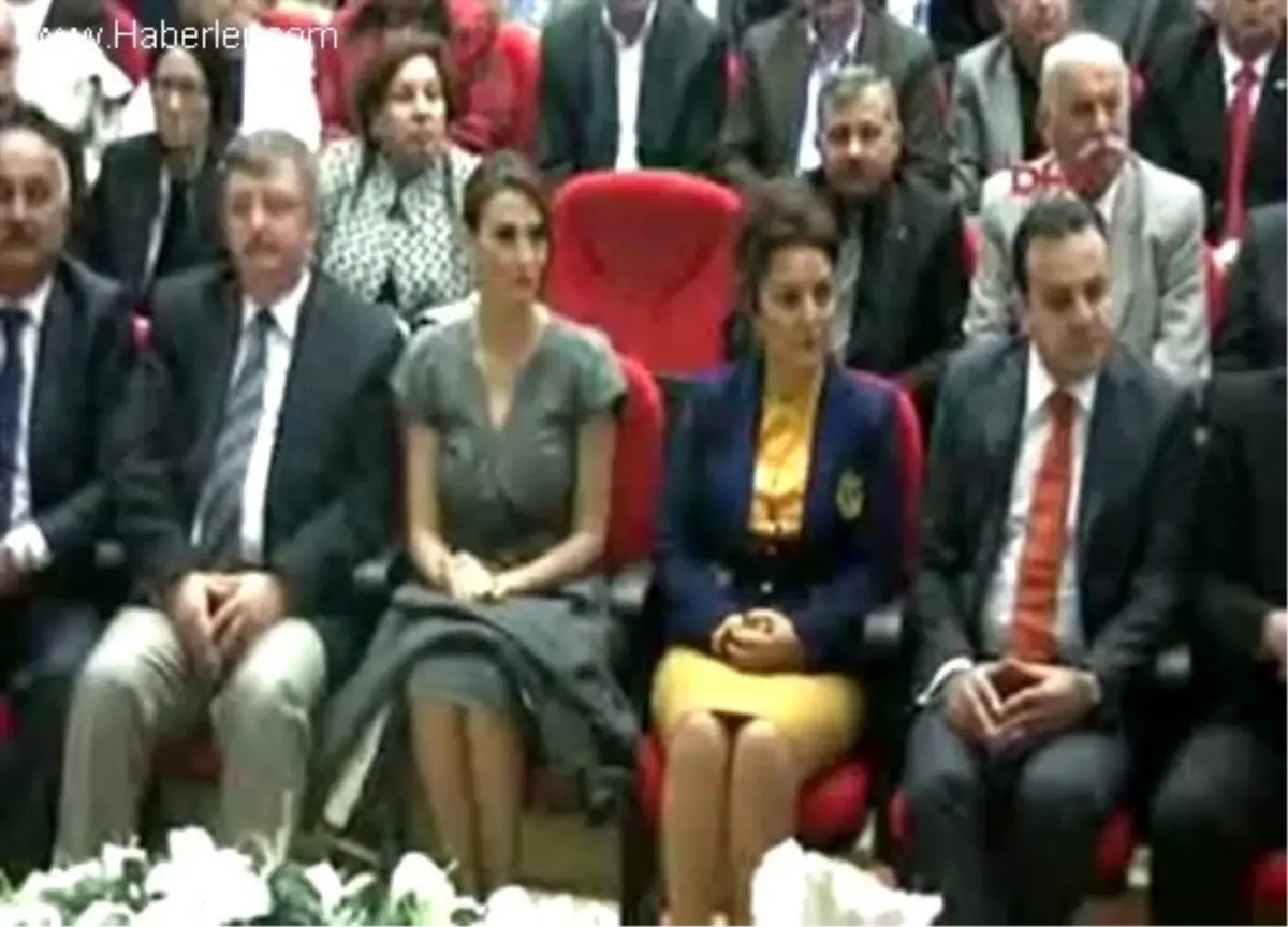 Azerbaycan Milletvekili Paşayeva : Türkiye Cumhuriyeti\'nin Bayramı Türk Cumhuriyetlerinin Bayramıdır